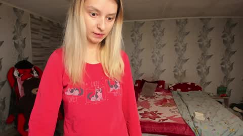 Snapshot of danamily chatting on 7, 2, 2025 Denisa personalized vinyl photo wallpaper 95-cm length 239-cm height with danamilys autograph or photo on request personaliz online show from 7, 2, 2025