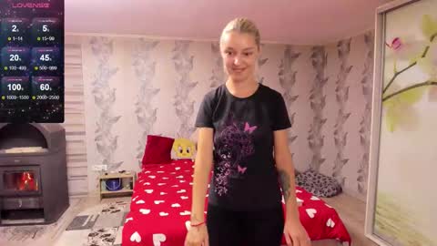 Snapshot of danamily chatting on 3, 10, 2025 Denisa personalized vinyl photo wallpaper 95-cm length 239-cm height with danamilys autograph or photo on request personaliz online show from 3, 10, 2025