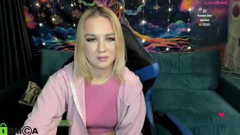 dances_queen online show from 9, 1, 2026