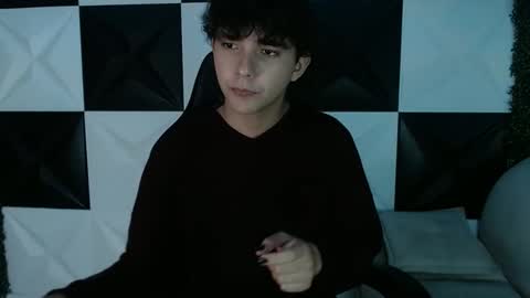 Snapshot of dani_cumboy chatting on 14, 12, 2024 dani_cumboy online show from 14, 12, 2024