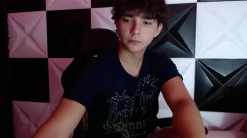 Snapshot of dani_cumboy chatting on 21, 12, 2024 dani_cumboy online show from 21, 12, 2024