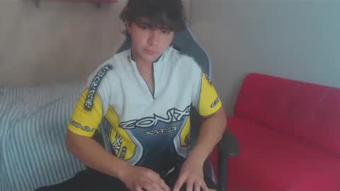 Snapshot of dani_cumboy chatting on 31, 12, 2024 dani_cumboy online show from 31, 12, 2024