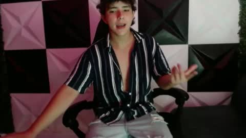 Snapshot of dani_cumboy chatting on 23, 1, 2025 dani_cumboy online show from 23, 1, 2025