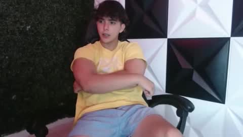 Snapshot of dani_cumboy chatting on 6, 2, 2025 dani_cumboy online show from 6, 2, 2025