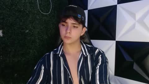 Snapshot of dani_cumboy chatting on 24, 2, 2025 dani_cumboy online show from 24, 2, 2025