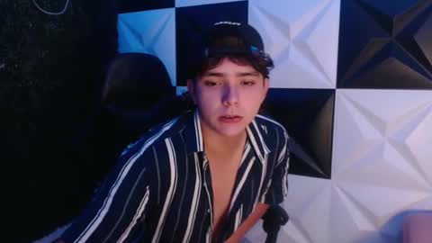 Snapshot of dani_cumboy chatting on 25, 2, 2025 dani_cumboy online show from 25, 2, 2025