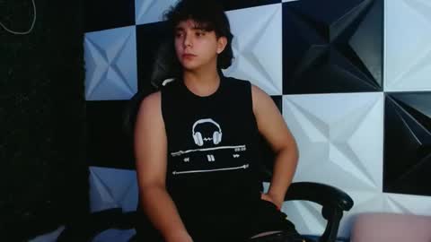 Snapshot of dani_cumboy chatting on 1, 3, 2025 dani_cumboy online show from 1, 3, 2025