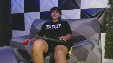 Snapshot of dani_cumboy chatting on 9, 3, 2025 dani_cumboy online show from 9, 3, 2025