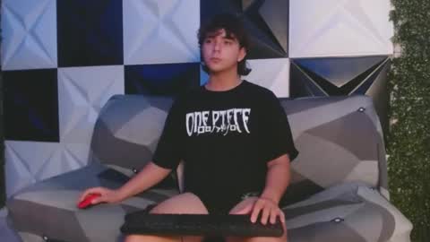 Snapshot of dani_cumboy chatting on 9, 3, 2025 dani_cumboy online show from 9, 3, 2025