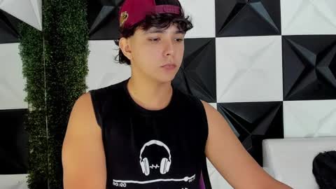 Snapshot of dani_cumboy chatting on 11, 9, 2025 dani_cumboy online show from 11, 9, 2025