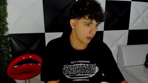 Snapshot of dani_cumboy chatting on 15, 9, 2025 dani_cumboy online show from 15, 9, 2025