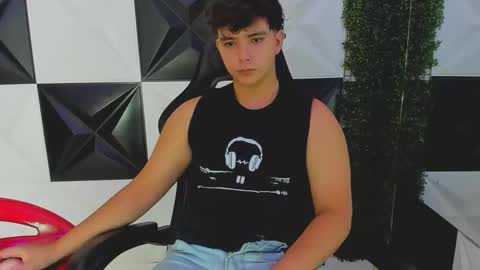 Snapshot of dani_cumboy chatting on 19, 9, 2025 dani_cumboy online show from 19, 9, 2025