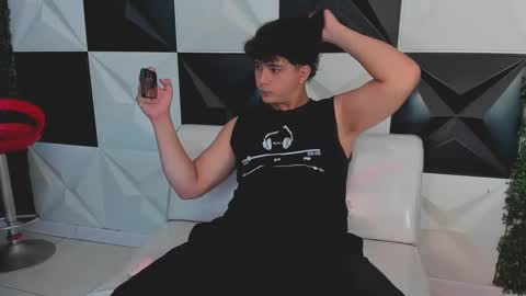 Snapshot of dani_cumboy chatting on 2, 10, 2025 dani_cumboy online show from 2, 10, 2025