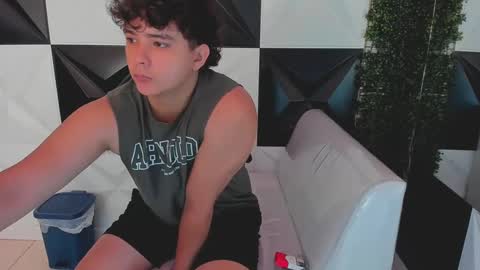 Snapshot of dani_cumboy chatting on 12, 10, 2025 dani_cumboy online show from 12, 10, 2025