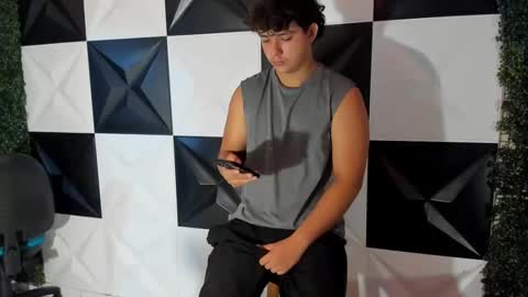 Snapshot of dani_cumboy chatting on 25, 10, 2025 dani_cumboy online show from 25, 10, 2025