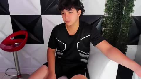 Snapshot of dani_cumboy chatting on 30, 10, 2025 dani_cumboy online show from 30, 10, 2025