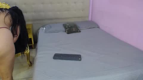 Snapshot of danibloom_ chatting on 25, 2, 2026 Danibloom online show from 25, 2, 2026