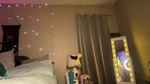 Snapshot of danidragon69 chatting on 22, 1, 2025 Dani Dragon online show from 22, 1, 2025