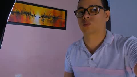 Snapshot of daniel_de_la_rose chatting on 4, 11, 2025 Daniel online show from 4, 11, 2025