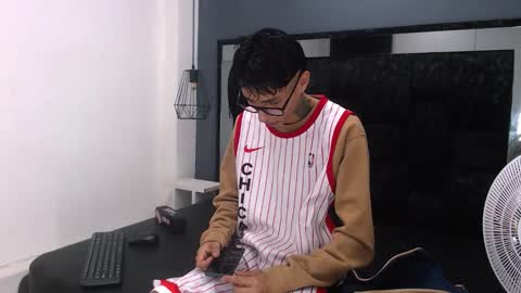 Daniel Delux  online show from 2, 11, 2025