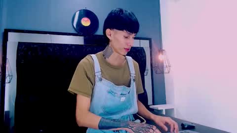 Daniel Delux  online show from 18, 11, 2025