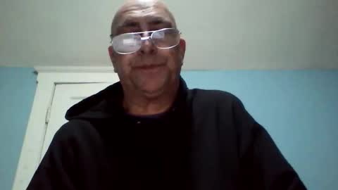 Snapshot of daniel_lbc chatting on 10, 11, 2025 Daniel online show from 10, 11, 2025