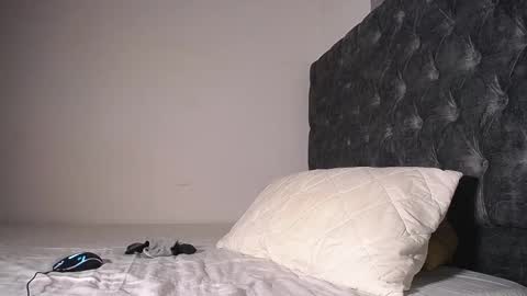 Daniel Sherlock online show from 1, 3, 2025