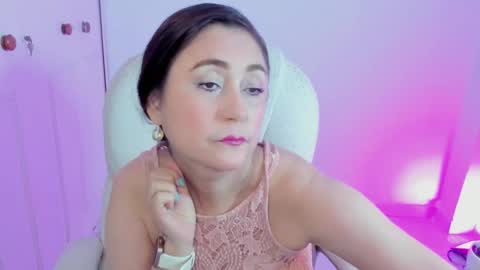 Snapshot of danielahot2 chatting on 10, 10, 2025 Daniela online show from 10, 10, 2025