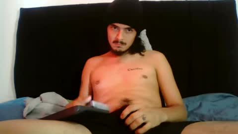 Snapshot of danielhot17 chatting on 31, 5, 2026 DANIEL online show from 31, 5, 2026