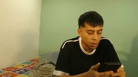 Snapshot of danielitopapii chatting on 16, 12, 2025 danielitopapii online show from 16, 12, 2025