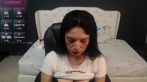 Snapshot of danielle_smithh chatting on 2, 12, 2024 Danielle Smith online show from 2, 12, 2024