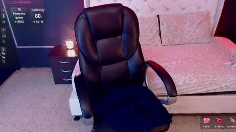 Snapshot of danielle_smithh chatting on 15, 1, 2025 Danielle Smith online show from 15, 1, 2025