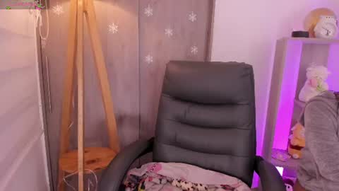 Snapshot of daniellerose_ chatting on 24, 7, 2026 Danielle Rose online show from 24, 7, 2026