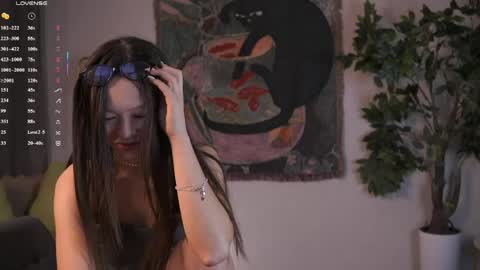 Snapshot of danielleschurg chatting on 25, 4, 2026 Jessica online show from 25, 4, 2026