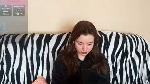 Snapshot of daniellevaulet chatting on 2, 2, 2026 Mia online show from 2, 2, 2026