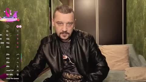 Snapshot of danielocool chatting on 18, 12, 2025 DanieloCool online show from 18, 12, 2025