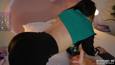      online show from 13, 1, 2025