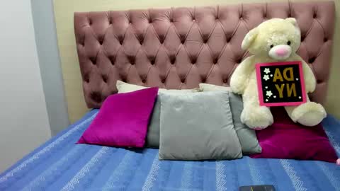 Snapshot of daniibelluci chatting on 11, 2, 2025 DaniiBelluci online show from 11, 2, 2025