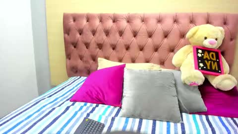 Snapshot of daniibelluci chatting on 9, 3, 2025 DaniiBelluci online show from 9, 3, 2025