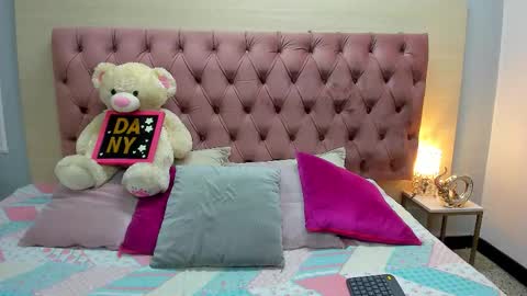 Snapshot of daniibelluci chatting on 2, 10, 2025 DaniiBelluci online show from 2, 10, 2025