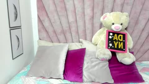 Snapshot of daniibelluci chatting on 27, 11, 2025 DaniiBelluci online show from 27, 11, 2025