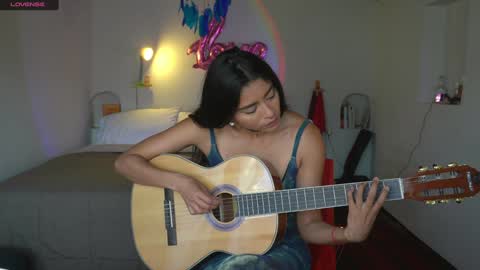 Snapshot of daniisla chatting on 24, 12, 2024 danalle .. online show from 24, 12, 2024