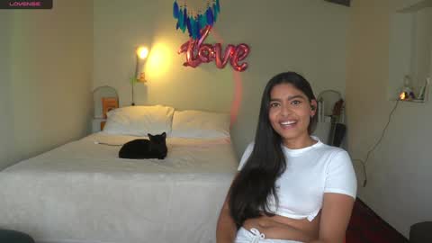 Snapshot of daniisla chatting on 2, 1, 2025 danalle .. online show from 2, 1, 2025