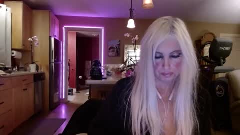 DanikaWhite69 online show from 28, 1, 2025