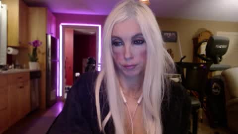 DanikaWhite69 online show from 13, 2, 2025