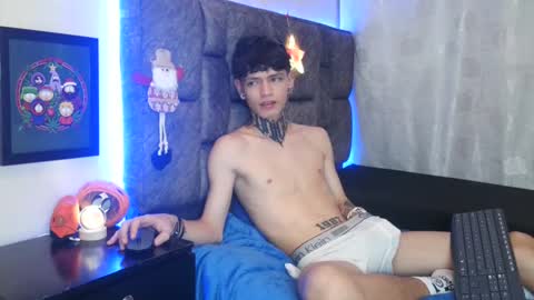 Snapshot of dann_brown chatting on 18, 12, 2024 Dann Brown online show from 18, 12, 2024