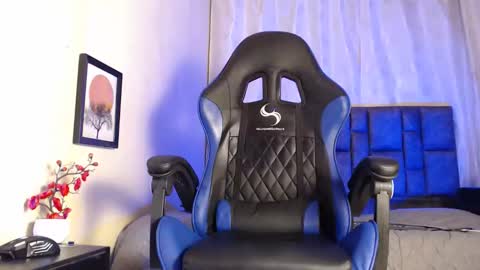 Snapshot of dann_brown chatting on 10, 9, 2025 Dann Brown online show from 10, 9, 2025