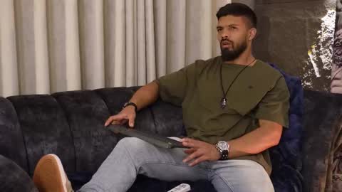 Snapshot of dann_saenz chatting on 15, 11, 2025 Dann saenz online show from 15, 11, 2025