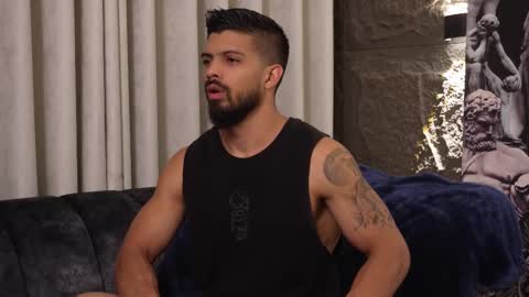 Snapshot of dann_saenz chatting on 16, 11, 2025 Dann saenz online show from 16, 11, 2025