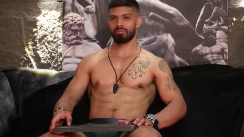 Snapshot of dann_saenz chatting on 20, 12, 2025 Dann saenz online show from 20, 12, 2025